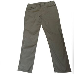 Lululemon men’s ABC pants green 30 NWOT